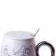 Чашка керамічна Golden Romance 400мл з кришкою і ложкою кухоль для чаю. Зображення №2