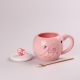 Чашка керамічна Flamingo 500мл з кришкою і ложкою чашки для кави Smile. Зображення №2