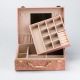 Скринька органайзер для прикрас біжутерії прямокутна з дзеркальцем валіза з екошкіри Рожева. Зображення №9